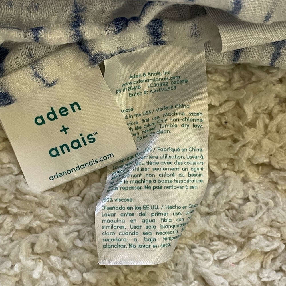 Baby Swaddle Made By Aden + Anais - Picture 2 of 2